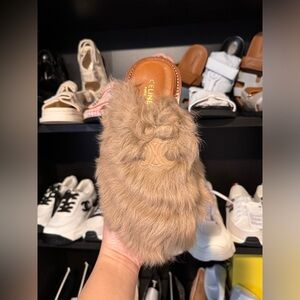Fur sandals